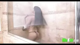 مقيدة ومكممة الفم: مشهد مايا خليفة الإباحي الخشن