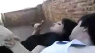 حفلة نيك عراقية: زبور كبيرة وفتحات ضيقة