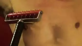 عبودية شديدة وخضوع جنسي مكثف