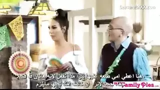 ليلة أفلام إباحية مع الأقارب تصبح جامحة