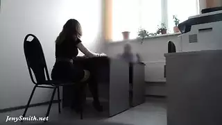 مقابلة عمل من وجهة النظر: عاهرة تغوي المدير للحصول على الوظيفة