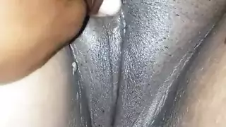 السقوط من النعمة: داركستار في علاقة جنسية جماعية مكثفة