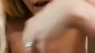 تدليك المهبل يتحول إلى نكاح عميق من الخلف يشبه الشرجي