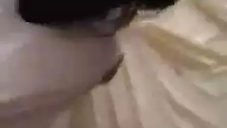 تدليك حصري يؤدي إلى اختراق عنيف للحنجرة والشرج
