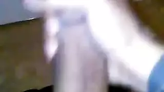 متحمس للاستمناء يضرب عموده حتى الإفراج الساخن