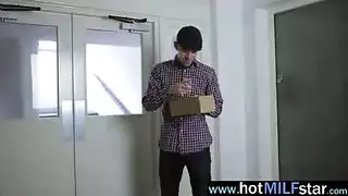 هوس بالقضيب الكبير: عاهرات شرجية تتوسل للمزيد