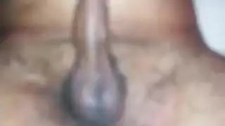 عاهرة مصرية ترضع وتتذوق زب عربي قاس
