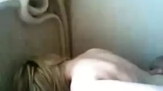 عاهرة مصرية محلية تُدك في فستان نوم أحمر