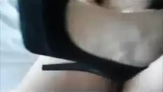 بنات مشاغبات في حركات إباحية عنيفة