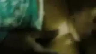 رغبات محظورة: مشاهد أم وابنة إباحية