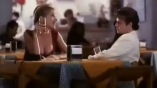 ملكة الجماع الجمالي تأخذ قذف داخلي