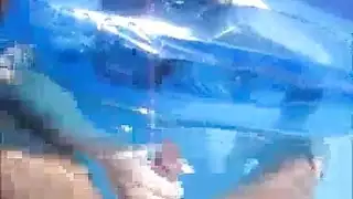 طيز صغيرة لطيفة مملوءة بالسائل المنوي