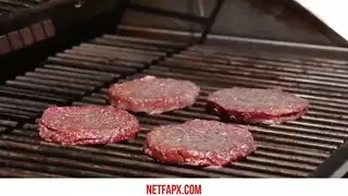 أتبادل زوجتي من أجل فرج ضيق ومبلل
