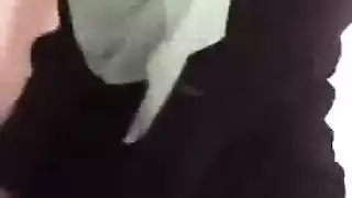 إباحية نار عربية: طالبة محجبة ومالك عدواني في ممارسة جنس بالشقة