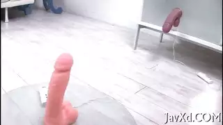 الفتاة الشرقية تُهيمن عليها وتُملأ بالسائل المنوي
