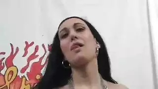 عتيق عشيقة
