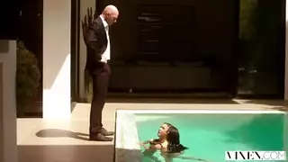 فتاتان ثنائيات في ماراثون لعق مهبل مشعر واستثارة شرجية