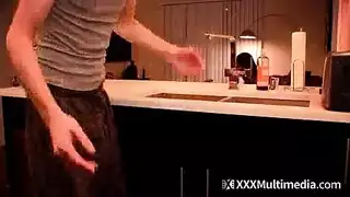 إباحية سفاح المحارم المتطرفة: أسرار عائلية منطلقة