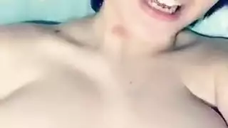 عربية ساخنة مباشرة على الكام: عرض إباحي صريح