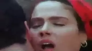 سكس الفنانة لوسي نيك من فيلم مصري علي السطوح وتقفيش بزاز