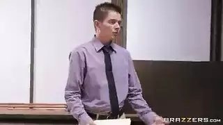 ينيك امو على الواقف