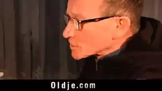 زواجة حمتي ينيك فيها واحد